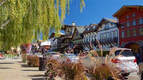 Leavenworth Center .